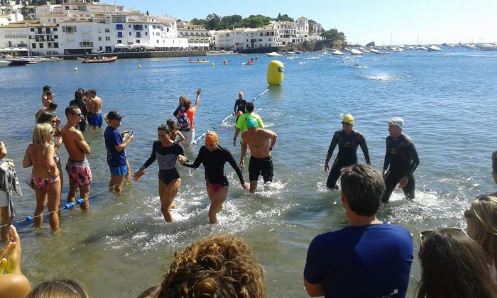 Crossing the finish line with the amazing support of Emily, Mauricio, Damian and Esther.  Thank you!